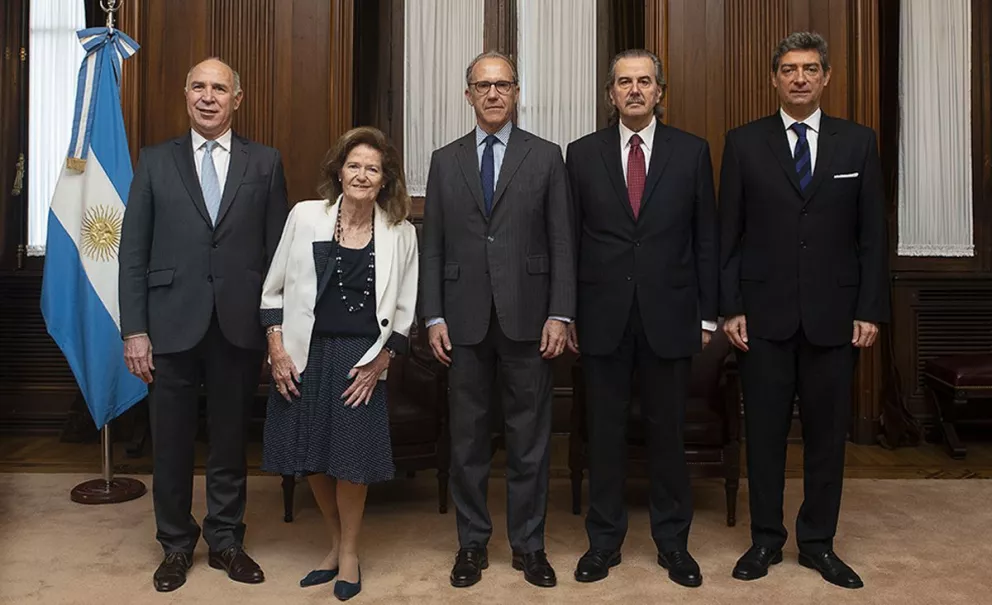 Los ministros Ricardo Lorenzetti, Elena Highton de Nolasco, Carlos Rosenkrantz, Juan Carlos Maqueda y Horacio Rosatti