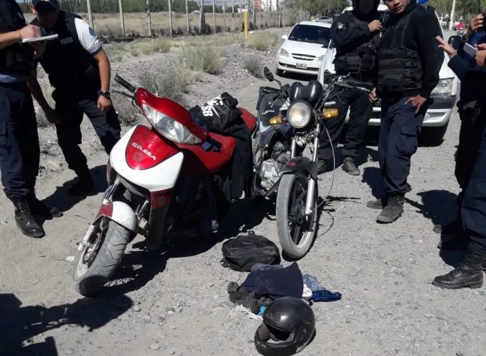 Ayer, Vázquez circulaba en una moto que tenía pedido de secuestro por robo. 