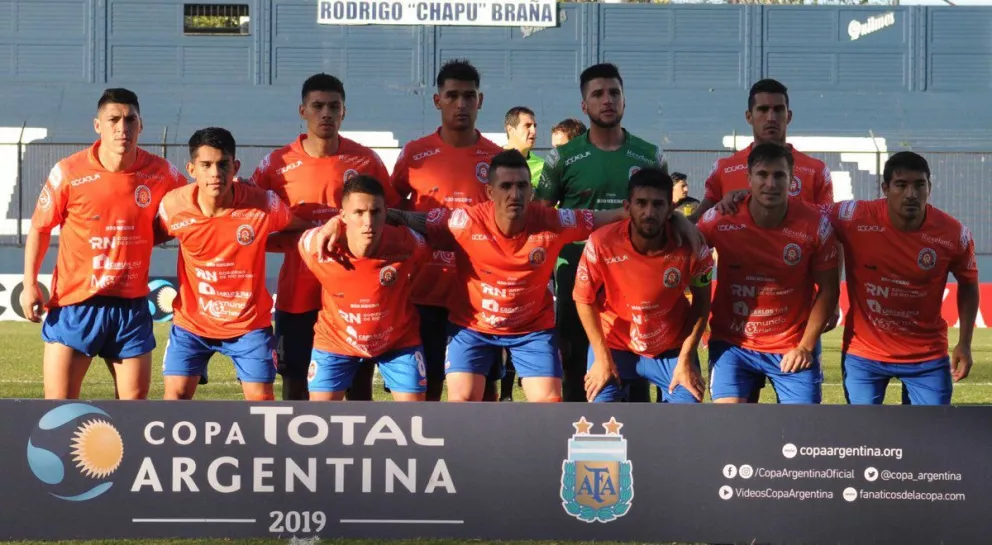 Sobre la hora, el "naranja" se despidió de la Copa Argentina