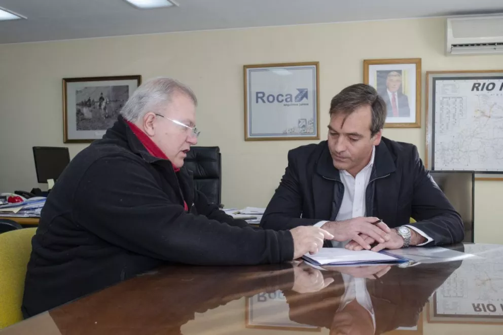 Soria entregó aporte económico para la asociación Italia Unida