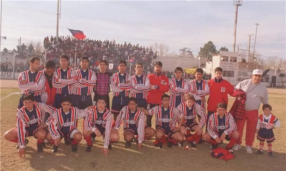 Hace 20 años, el "Carcelero" festejaba con fútbol, goles, garra y mucho más