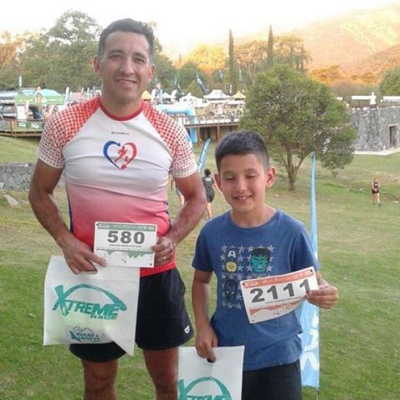 En Córdoba, padre e hijo, corriendo y sumando experiencia  -  A un clic de la noticia