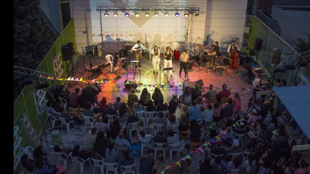 Festival artístico y solidario en las terrazas culturales del MPCN