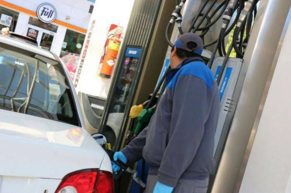 Piden restituir el precio patagónico de los combustibles