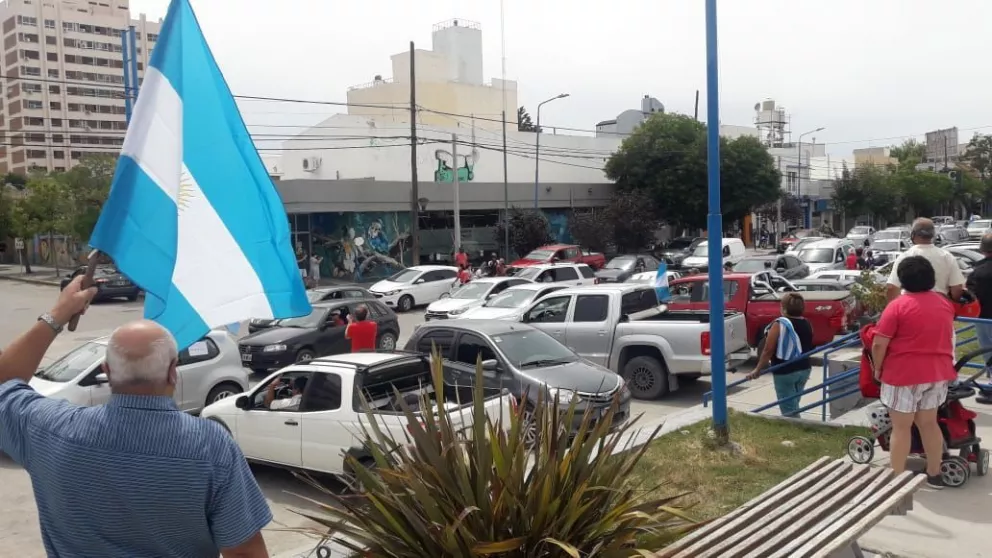 Vecinos se organizaron en redes para decir "No al Impuestazo en Río Negro"