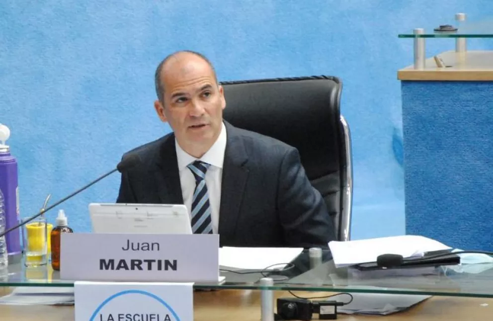 Juan Martin exigió el inmediato cese de sus funciones de Odarda
